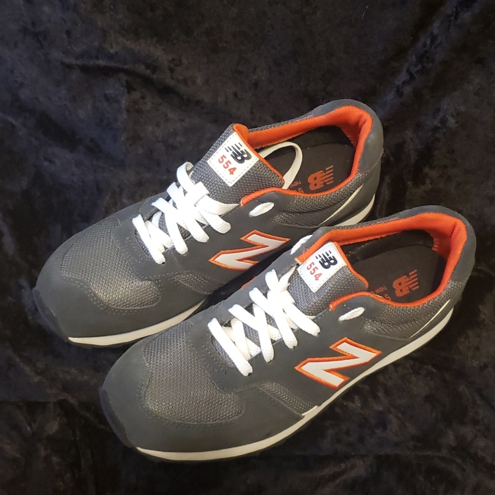 New Balance. Mens Sneakers